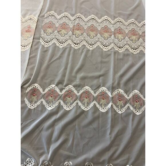 Vintage Embroidered Lace Window Sheer Panels Set of Two - Picture 3 of 6